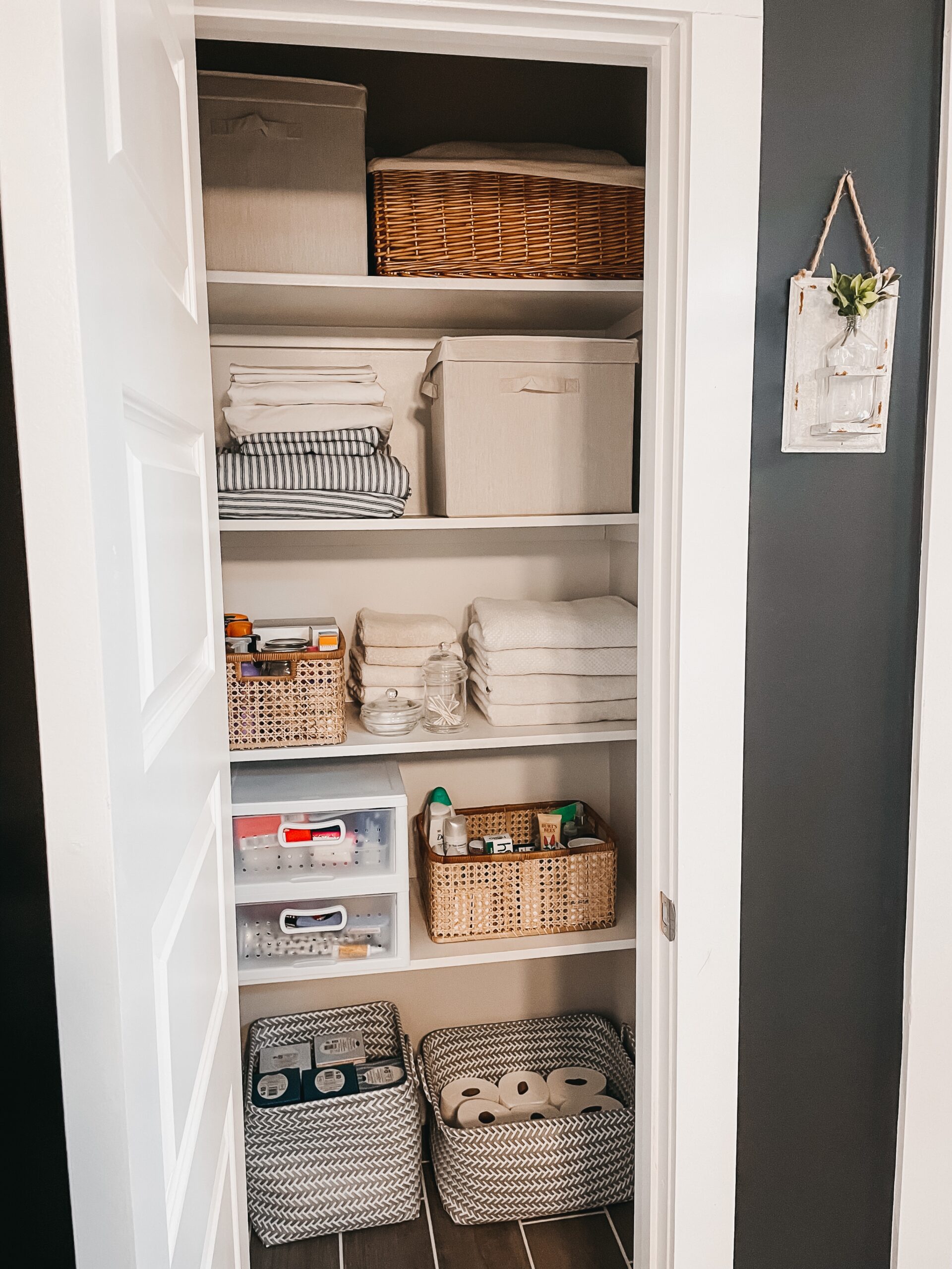 Linen Closet Organization – ElleBeeLovely